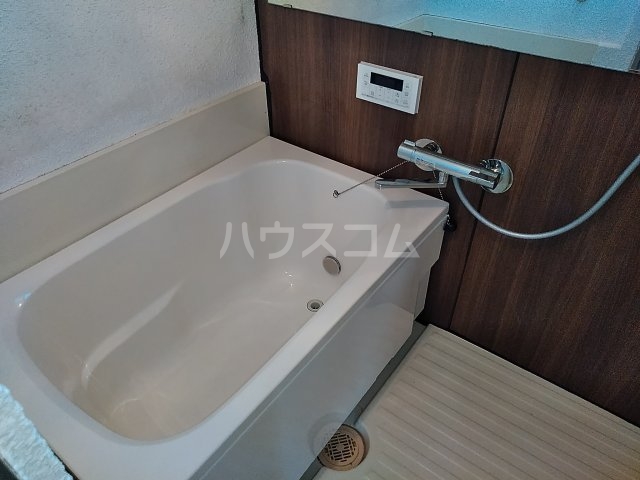 17/30 浴室