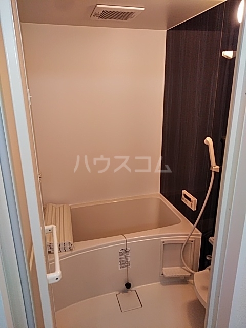 17/30 浴室