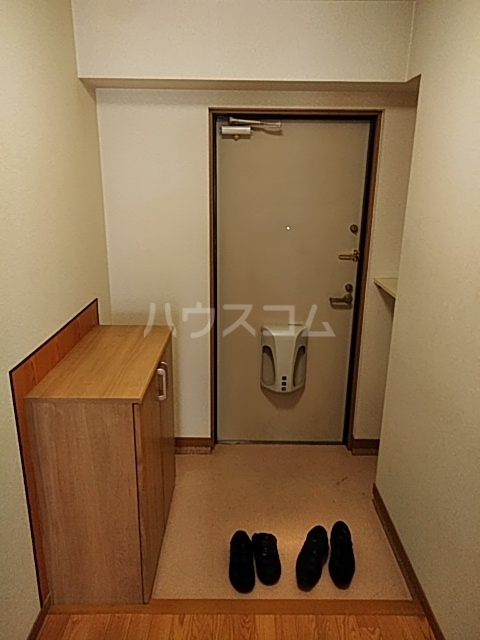 13/30 玄関