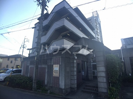 29/30 エントランス