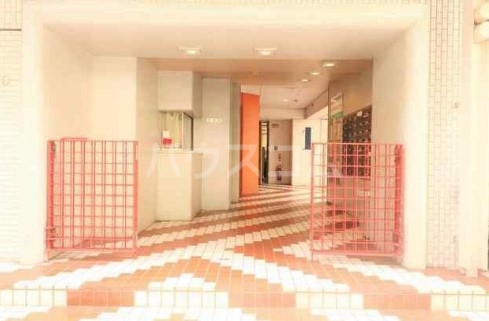 6/11 エントランス