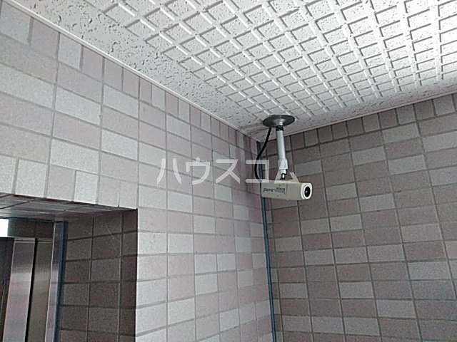 26/30 エントランス