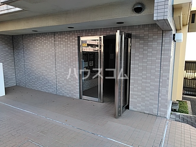 25/30 エントランス