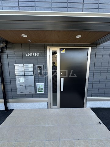 2/5 エントランス