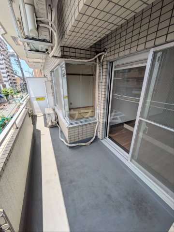 18/28 バルコニー