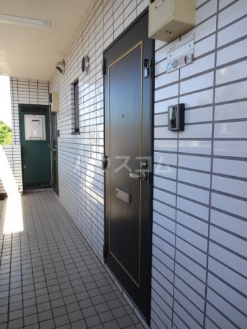 29/30 エントランス