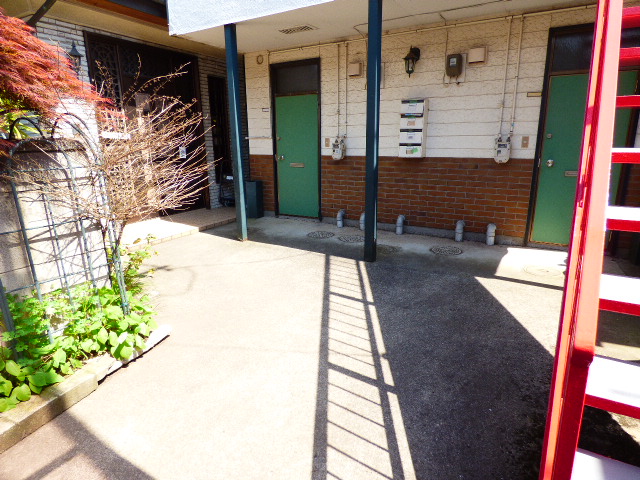 21/28 エントランス