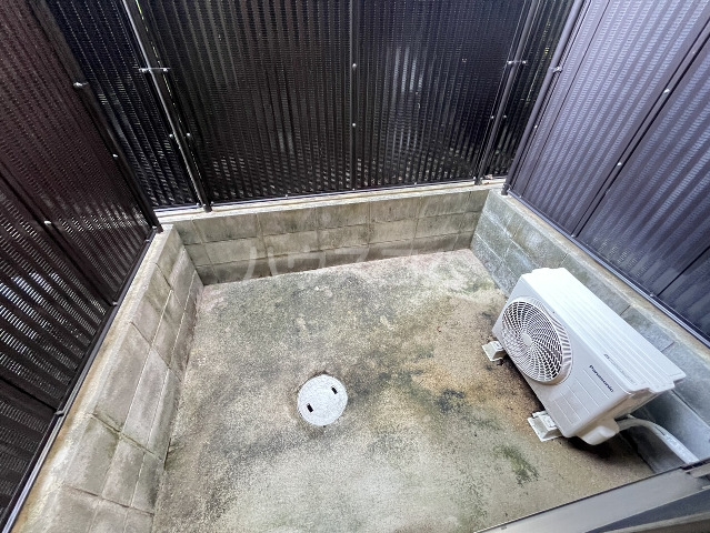 19/30 バルコニー