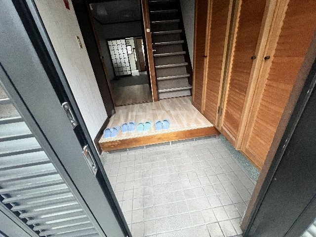 14/30 玄関