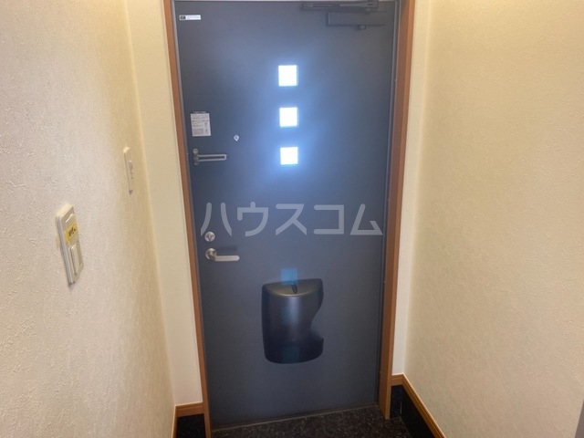 5/22 玄関