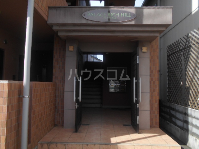 15/26 エントランス