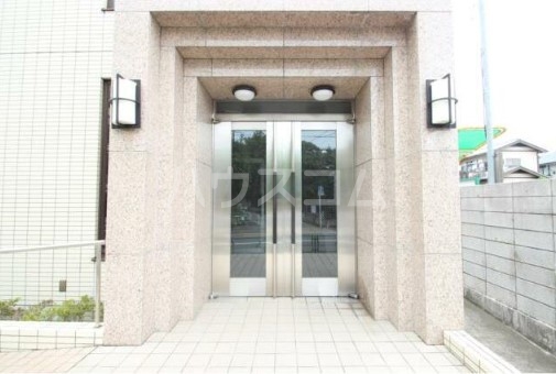 19/24 エントランス