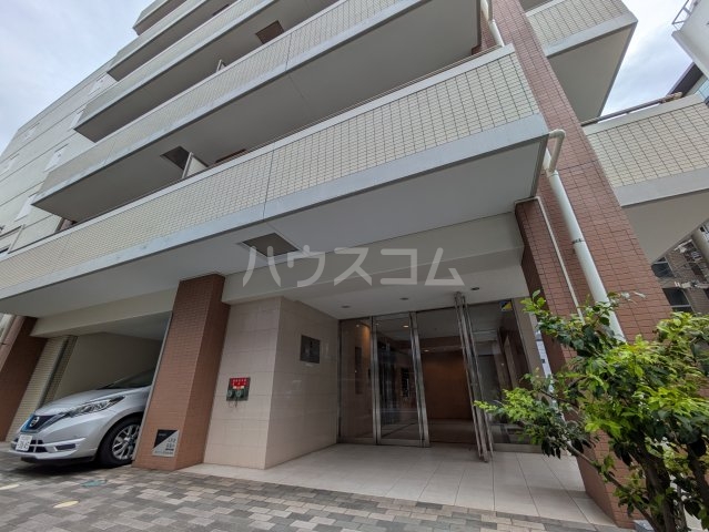 2/5 エントランス