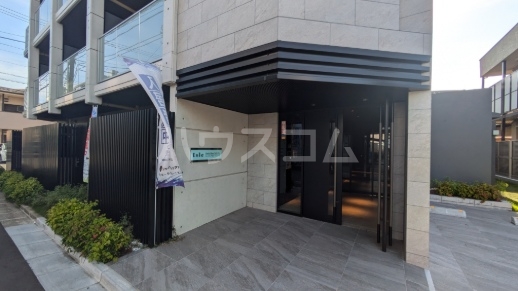 21/28 エントランス