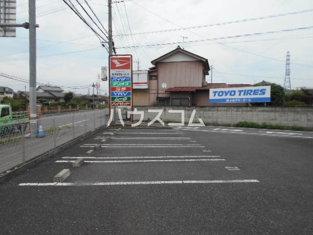 18/28 駐車場