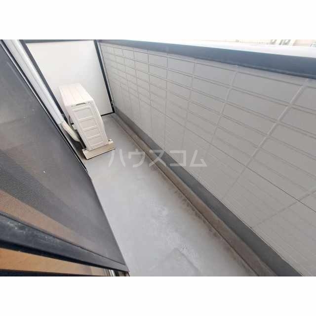 13/19 バルコニー