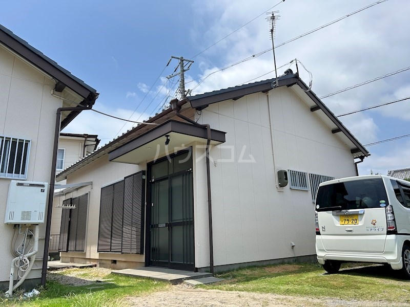 楊子町貸家の外観