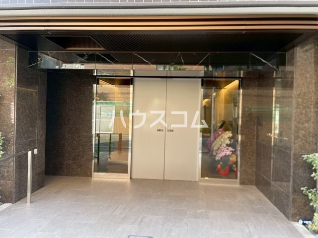 20/28 エントランス