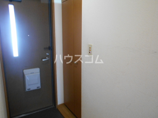 13/30 玄関