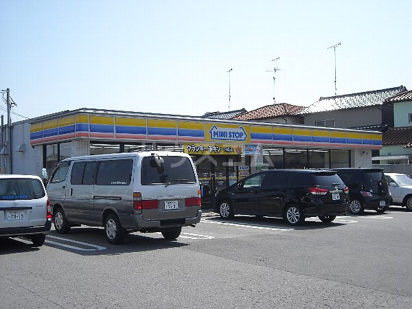 25/30 駐車場
