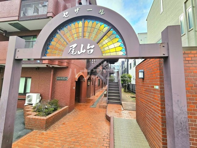 21/29 エントランス