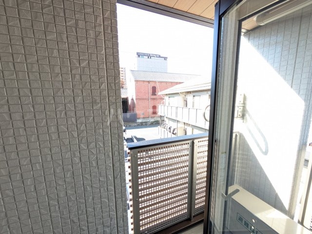 17/30 バルコニー