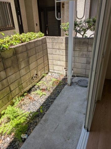 14/22 バルコニー