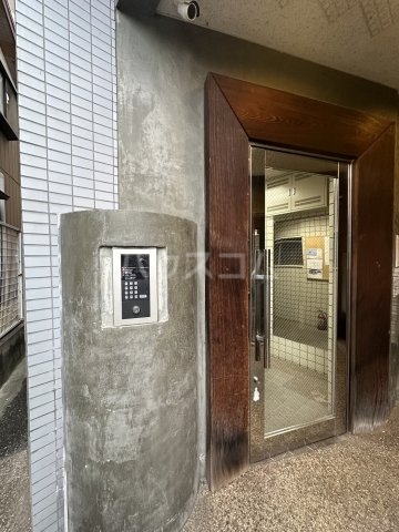 14/24 エントランス