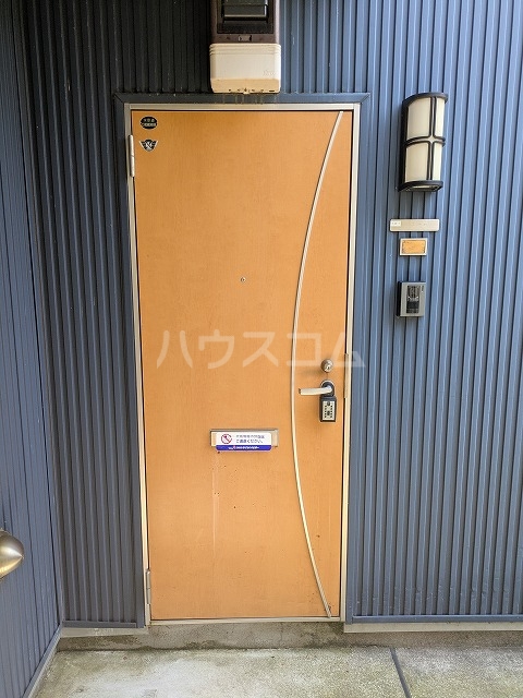 13/30 玄関
