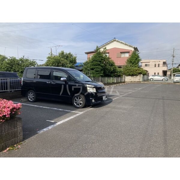 14/22 駐車場