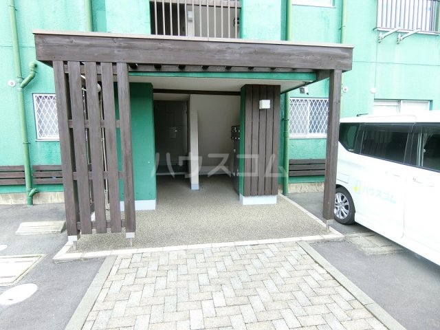 2/5 エントランス