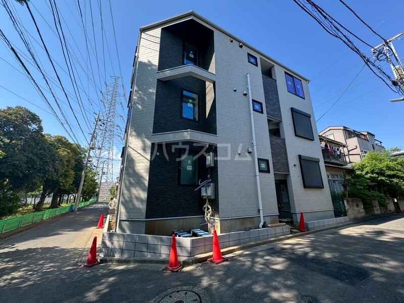 ディアコート六町の外観