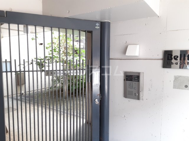 29/30 エントランス