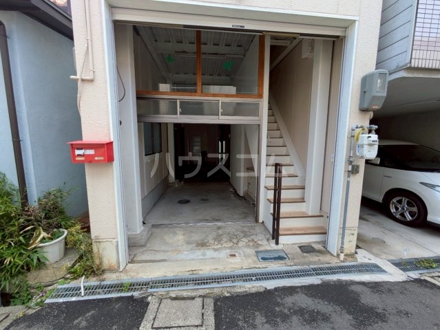 29/30 エントランス