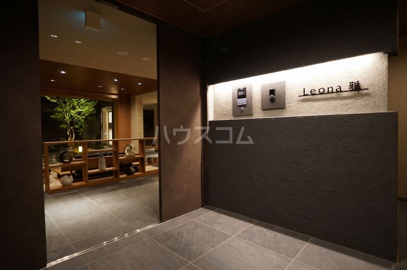 2/5 エントランス