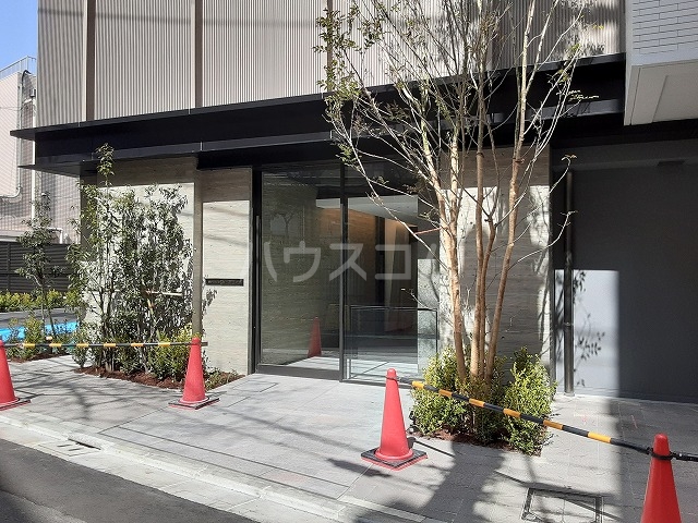 15/18 エントランス