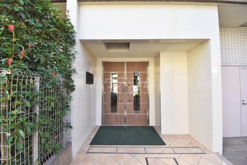 3/8 エントランス