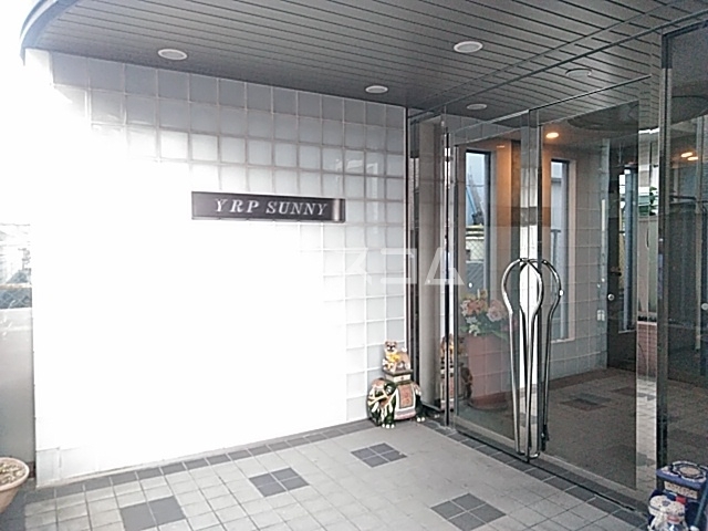 24/27 エントランス