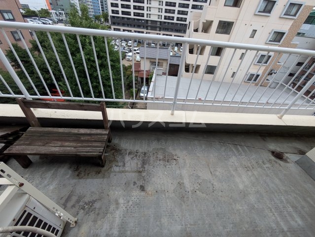 14/27 バルコニー