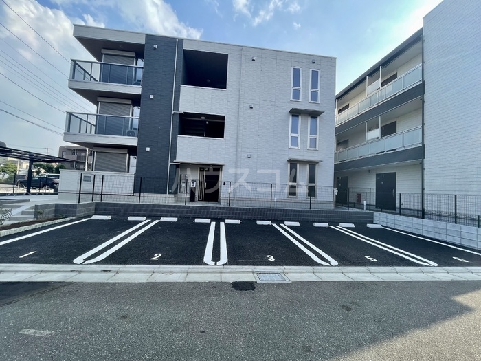 21/30 駐車場