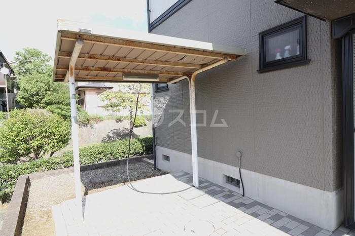 2/2 エントランス