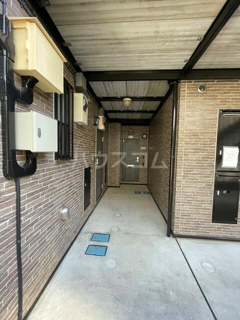 2/3 エントランス