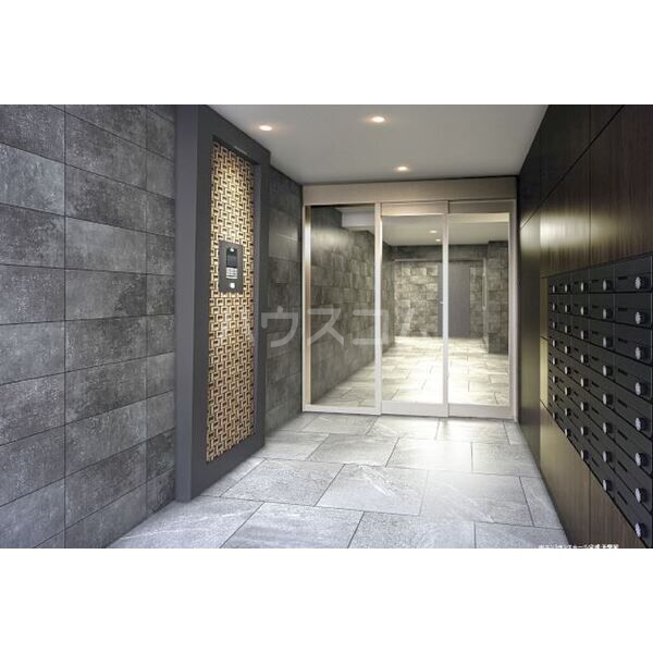 13/23 エントランス