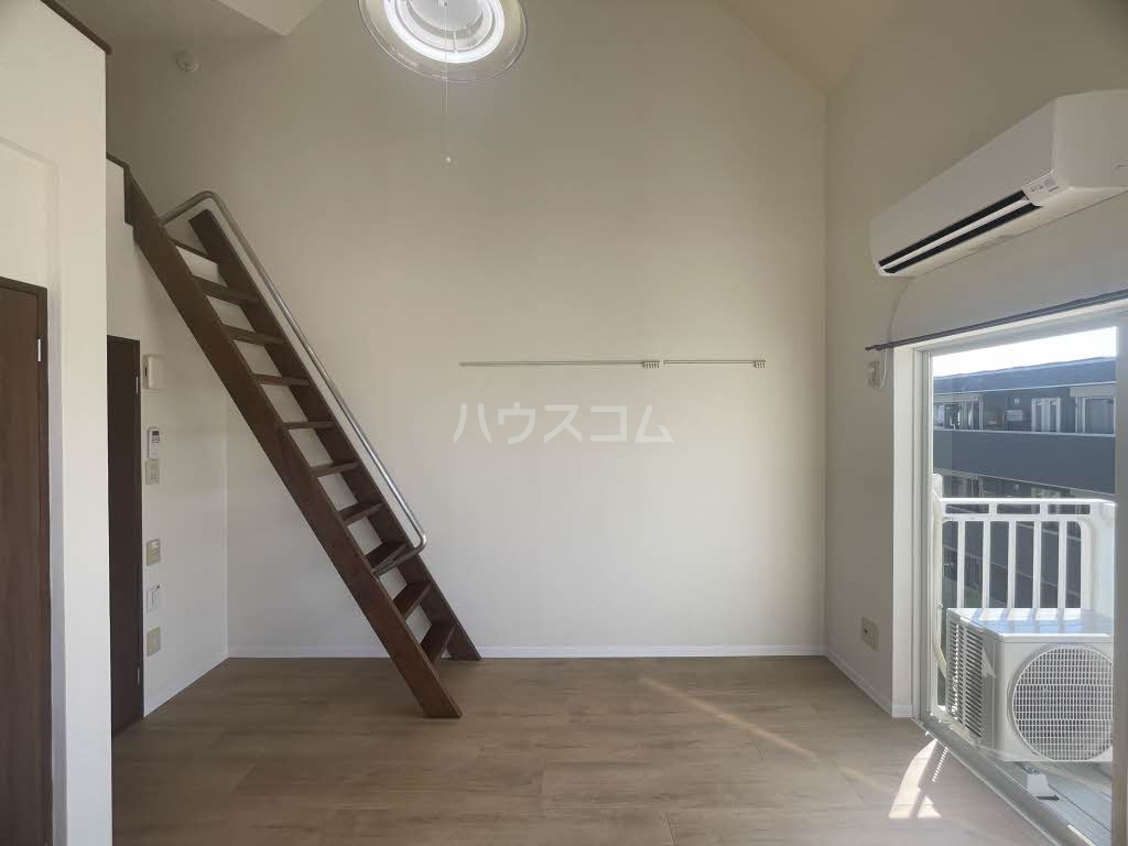 13/26 バルコニー