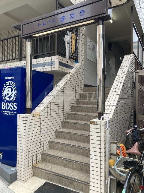 21/24 エントランス