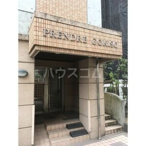 2/3 エントランス