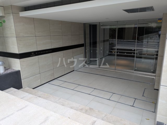 4/5 エントランス