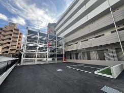 2/6 駐車場