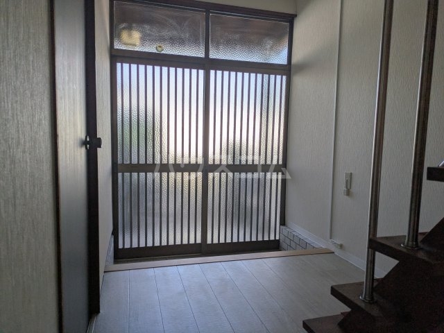 14/30 玄関