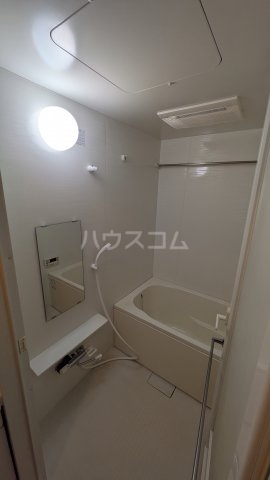 13/30 浴室